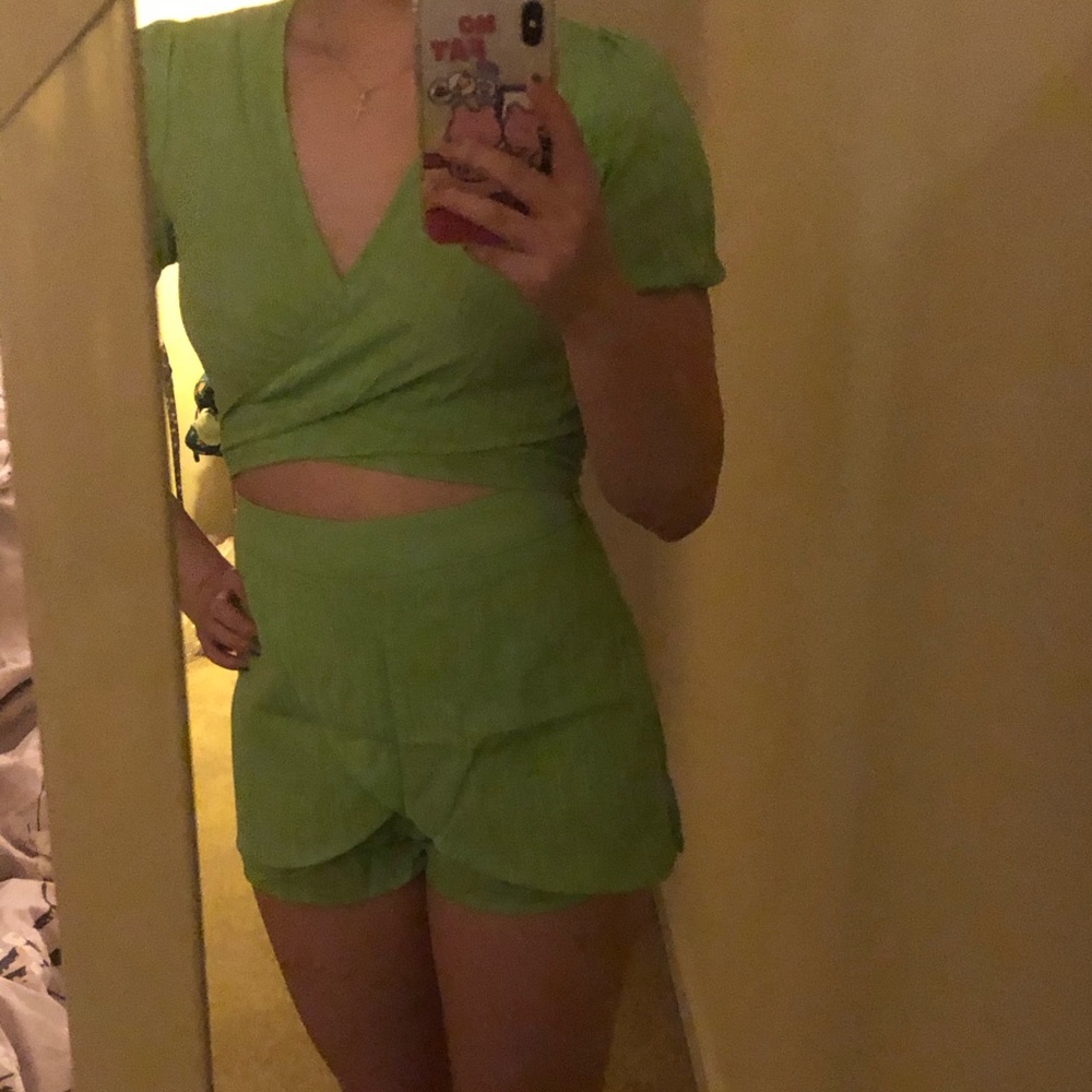 Green 2 Piece Set